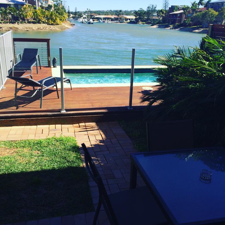 Saltwater Villas - Pet Friendly Accommodation Mooloolaba Exterior photo