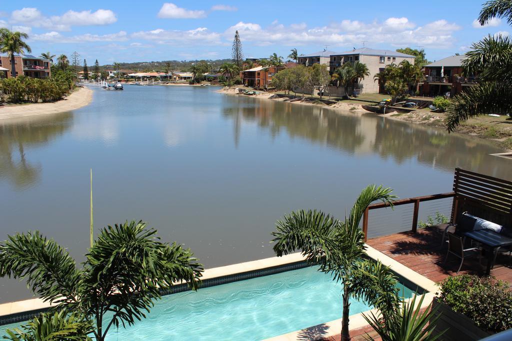 Saltwater Villas - Pet Friendly Accommodation Mooloolaba Exterior photo