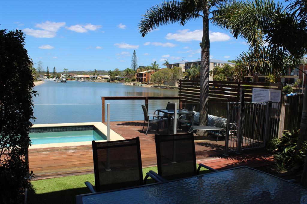 Saltwater Villas - Pet Friendly Accommodation Mooloolaba Exterior photo