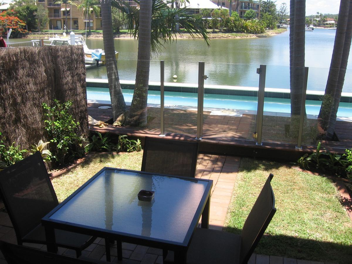 Saltwater Villas - Pet Friendly Accommodation Mooloolaba Exterior photo