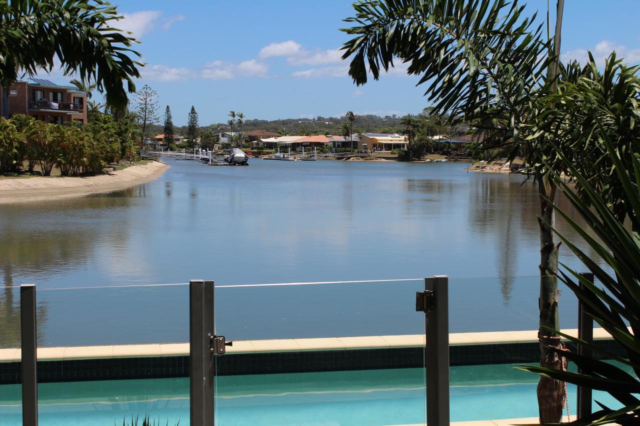 Saltwater Villas - Pet Friendly Accommodation Mooloolaba Exterior photo