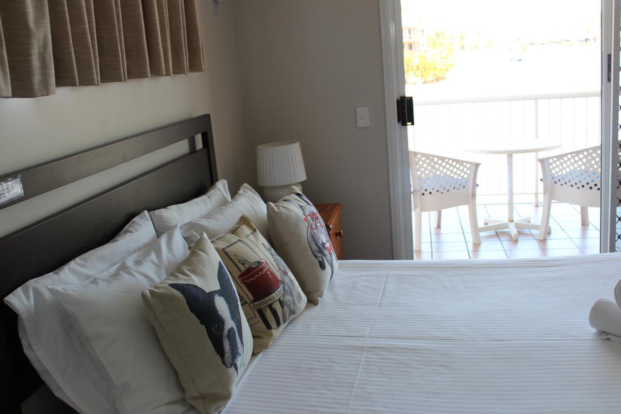 Saltwater Villas - Pet Friendly Accommodation Mooloolaba Exterior photo