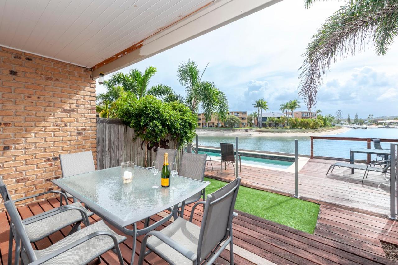 Saltwater Villas - Pet Friendly Accommodation Mooloolaba Exterior photo