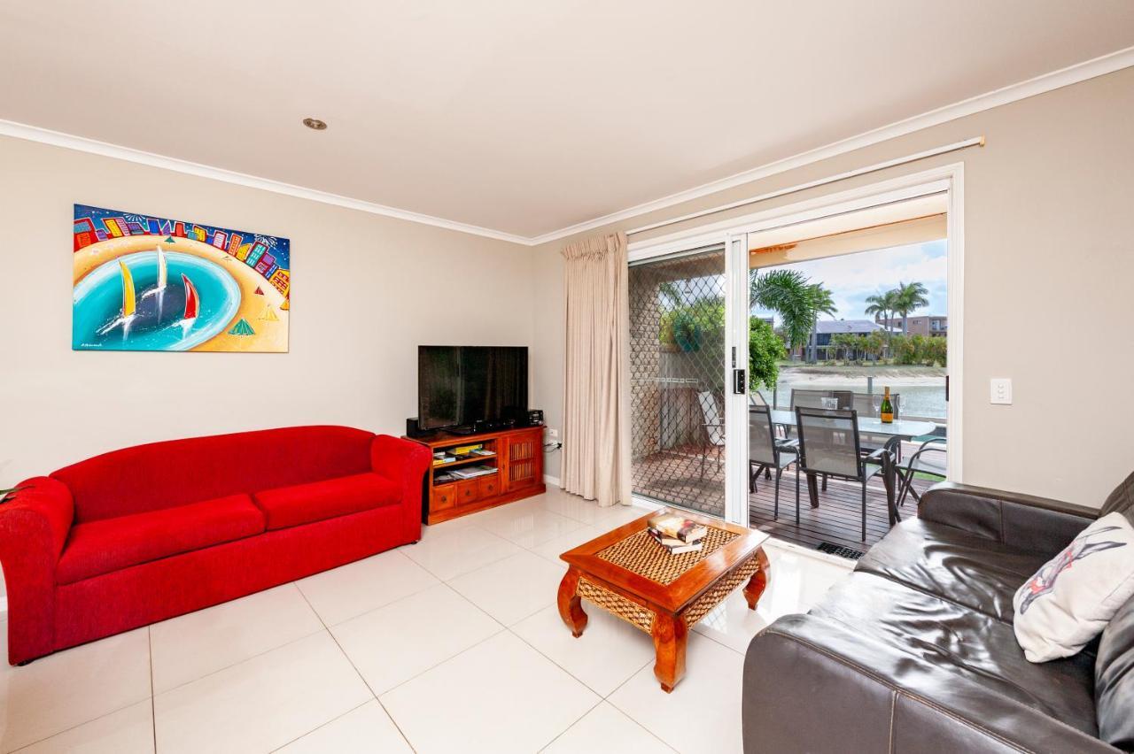 Saltwater Villas - Pet Friendly Accommodation Mooloolaba Exterior photo